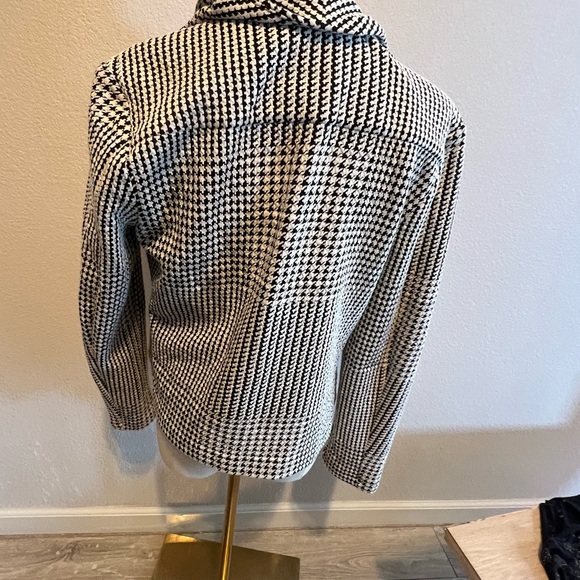 Calvin Klein Women’s Large black and white jacket - Picture 3 of 6